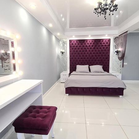 Apartaments On Prospekt Mira 35 ครือวอยร็อก ภายนอก รูปภาพ