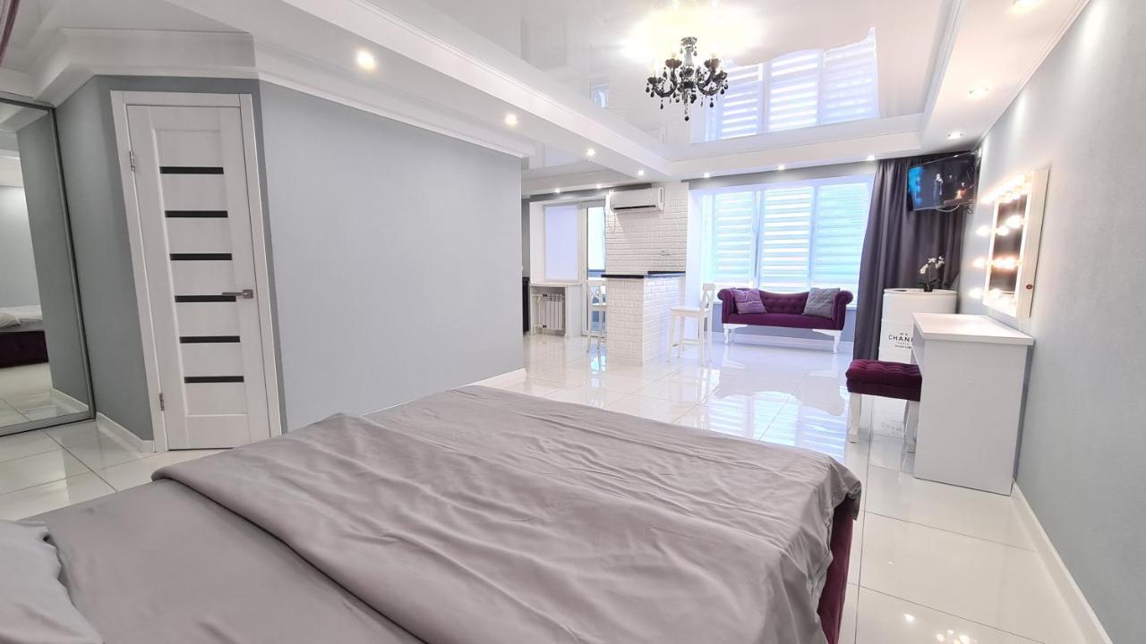Apartaments On Prospekt Mira 35 ครือวอยร็อก ภายนอก รูปภาพ
