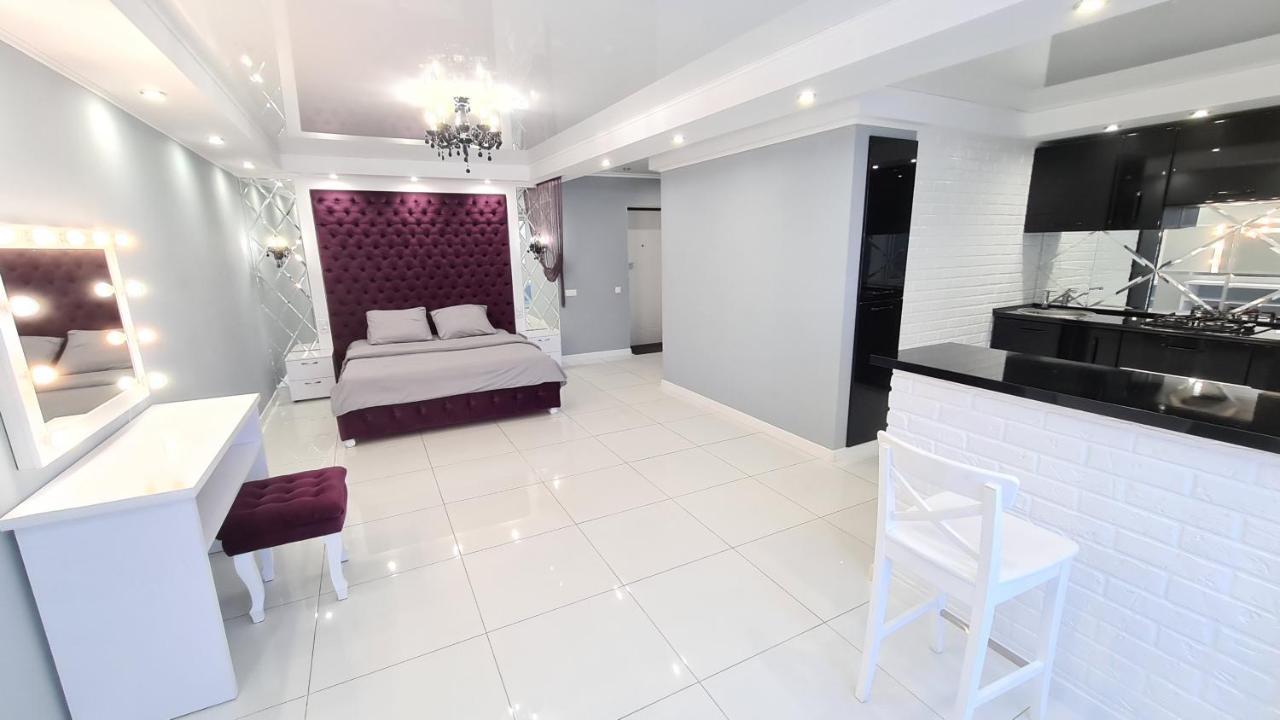Apartaments On Prospekt Mira 35 ครือวอยร็อก ภายนอก รูปภาพ