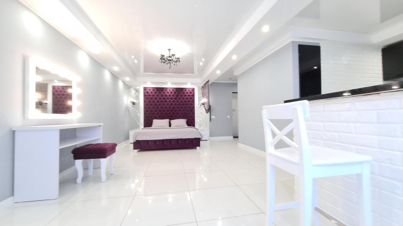 Apartaments On Prospekt Mira 35 ครือวอยร็อก ภายนอก รูปภาพ