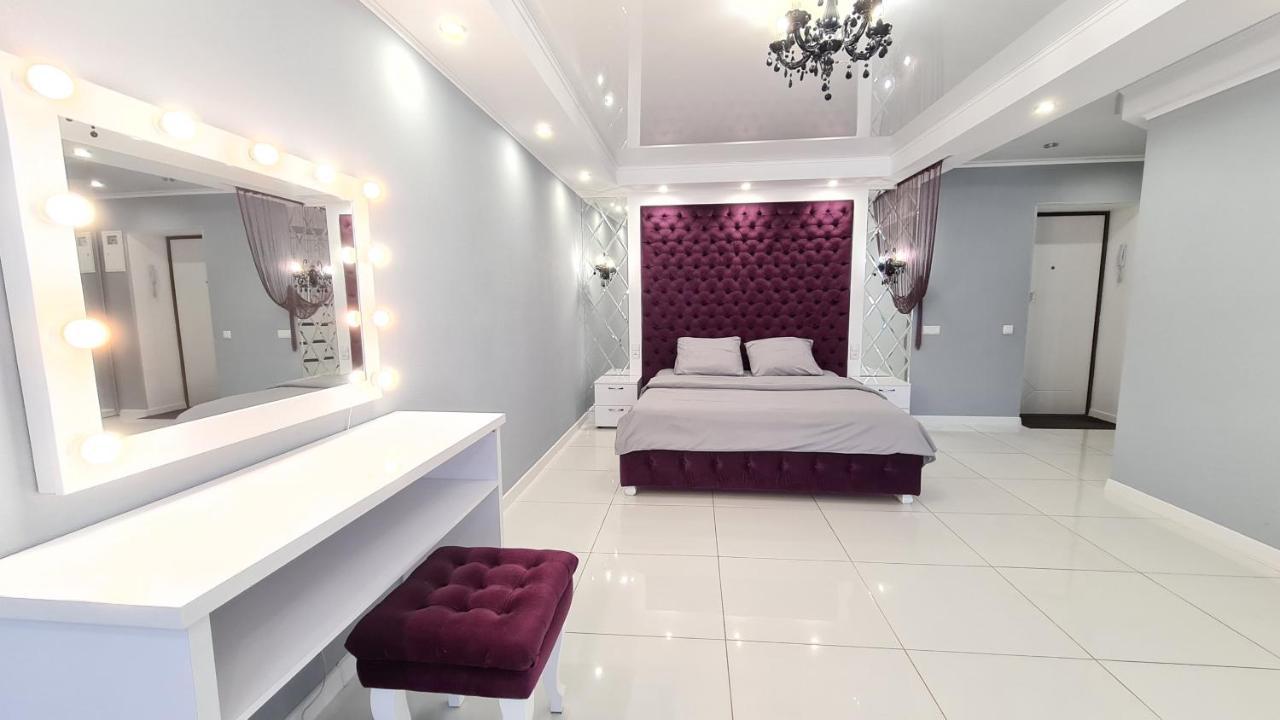 Apartaments On Prospekt Mira 35 ครือวอยร็อก ภายนอก รูปภาพ